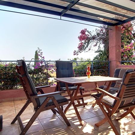 Best View Apartment 1. Барбаті Екстер'єр фото